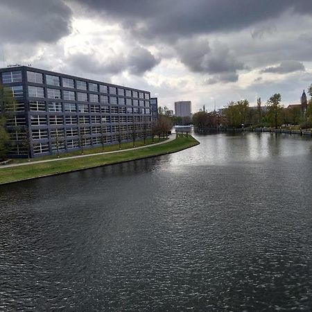 200Qm Loft For Friends And Family - On The Spree! Berlim Exterior foto