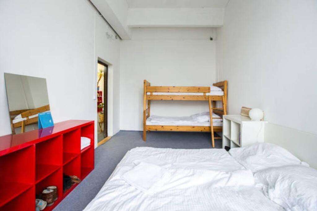 200Qm Loft For Friends And Family - On The Spree! Berlim Exterior foto