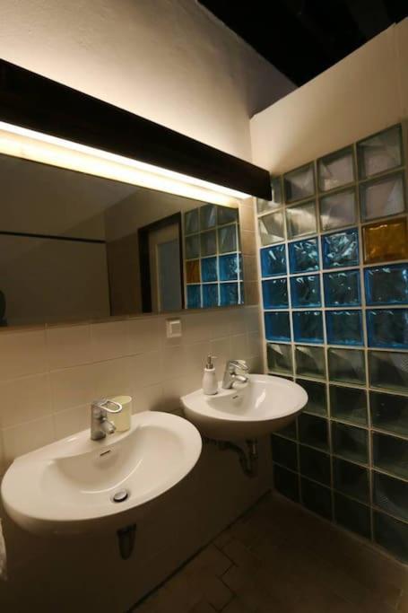 200Qm Loft For Friends And Family - On The Spree! Berlim Exterior foto