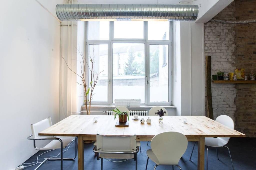 200Qm Loft For Friends And Family - On The Spree! Berlim Exterior foto