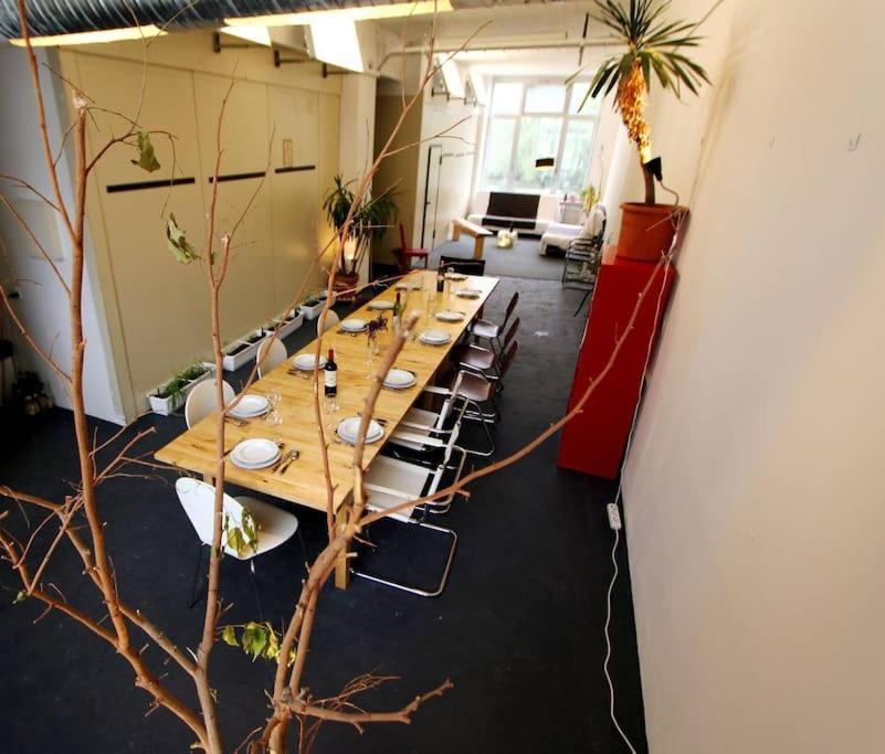 200Qm Loft For Friends And Family - On The Spree! Berlim Exterior foto