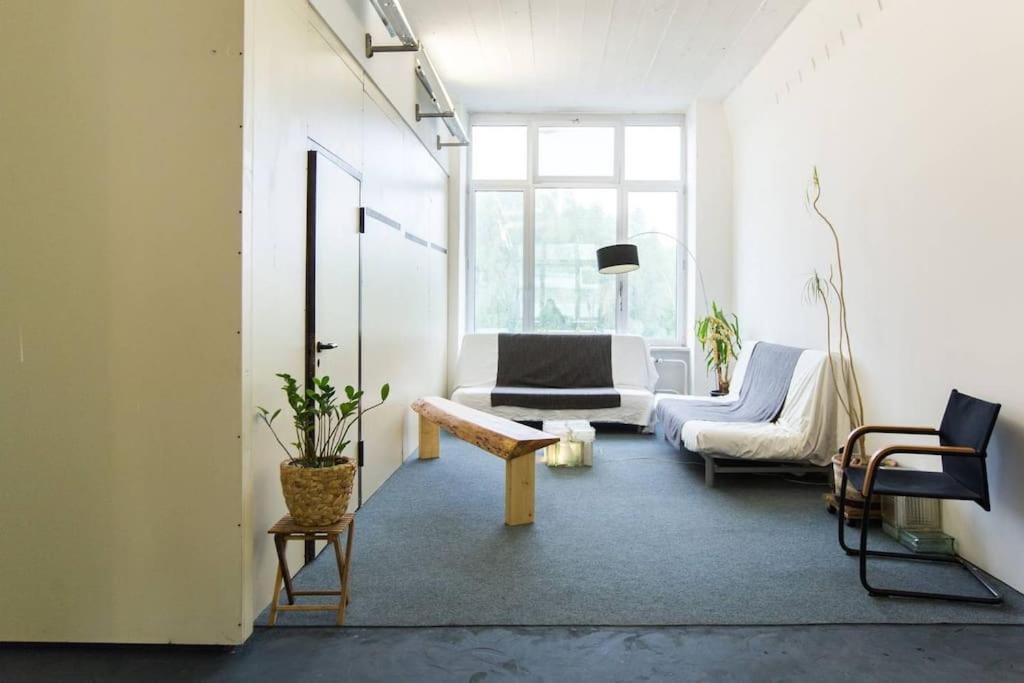 200Qm Loft For Friends And Family - On The Spree! Berlim Exterior foto